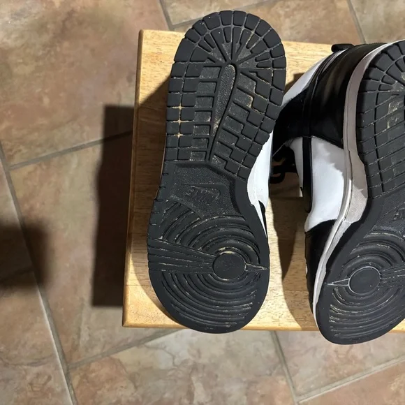 Nike Black and White High-Tops with Red Accents - Picture 8 of 12